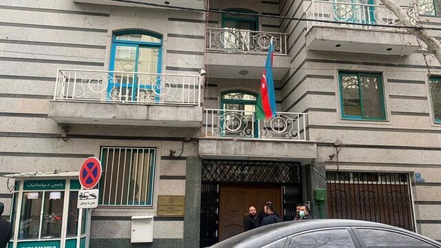 ایسنا به نقل از یک منبع آگاه در وزارت خارجه: فعالیت سفارت آذربایجان در تهران ادامه خواهد داشت / برخی اعضای سفارت به باکو بازگشتند