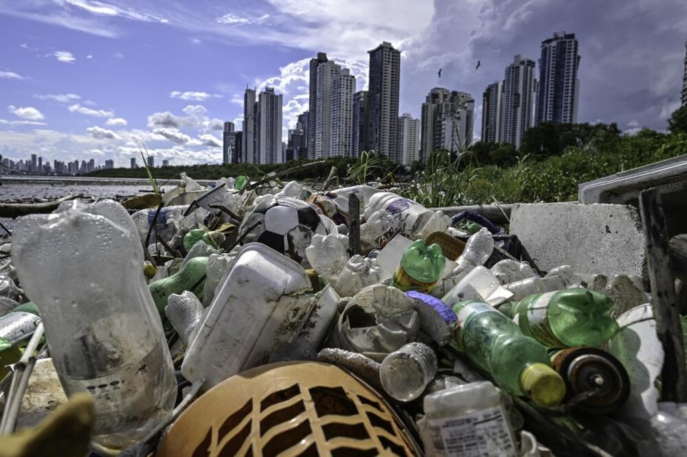 طرح مرحله‌ای کانادا برای کاهش زباله پلاستیکی