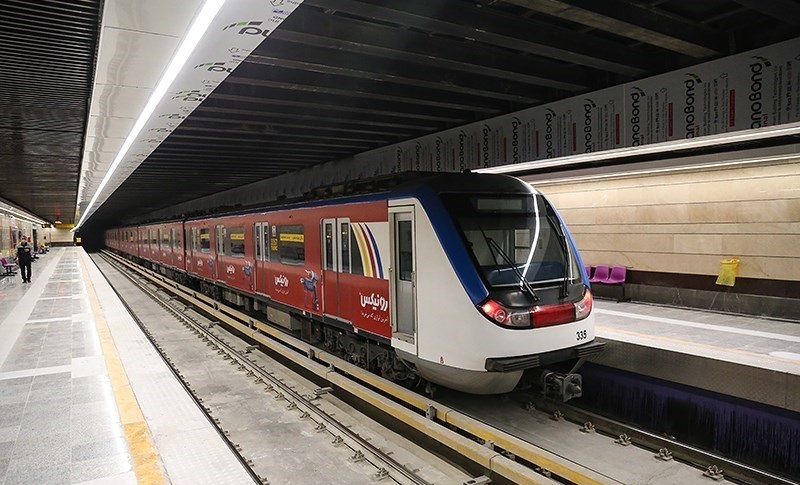 مترو تهران: حقوق راهبران مترو با اضافه‌کار تا ۲۵ میلیون تومان است