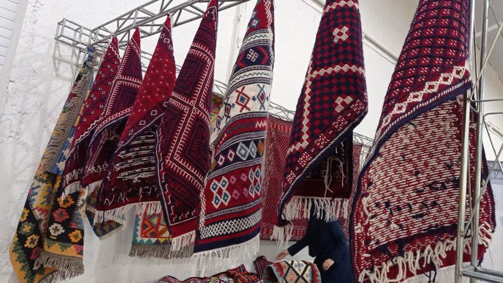 نخستین نمایشگاه توسعه صنعت نساجی و پوشاک در مازندران برپا شد