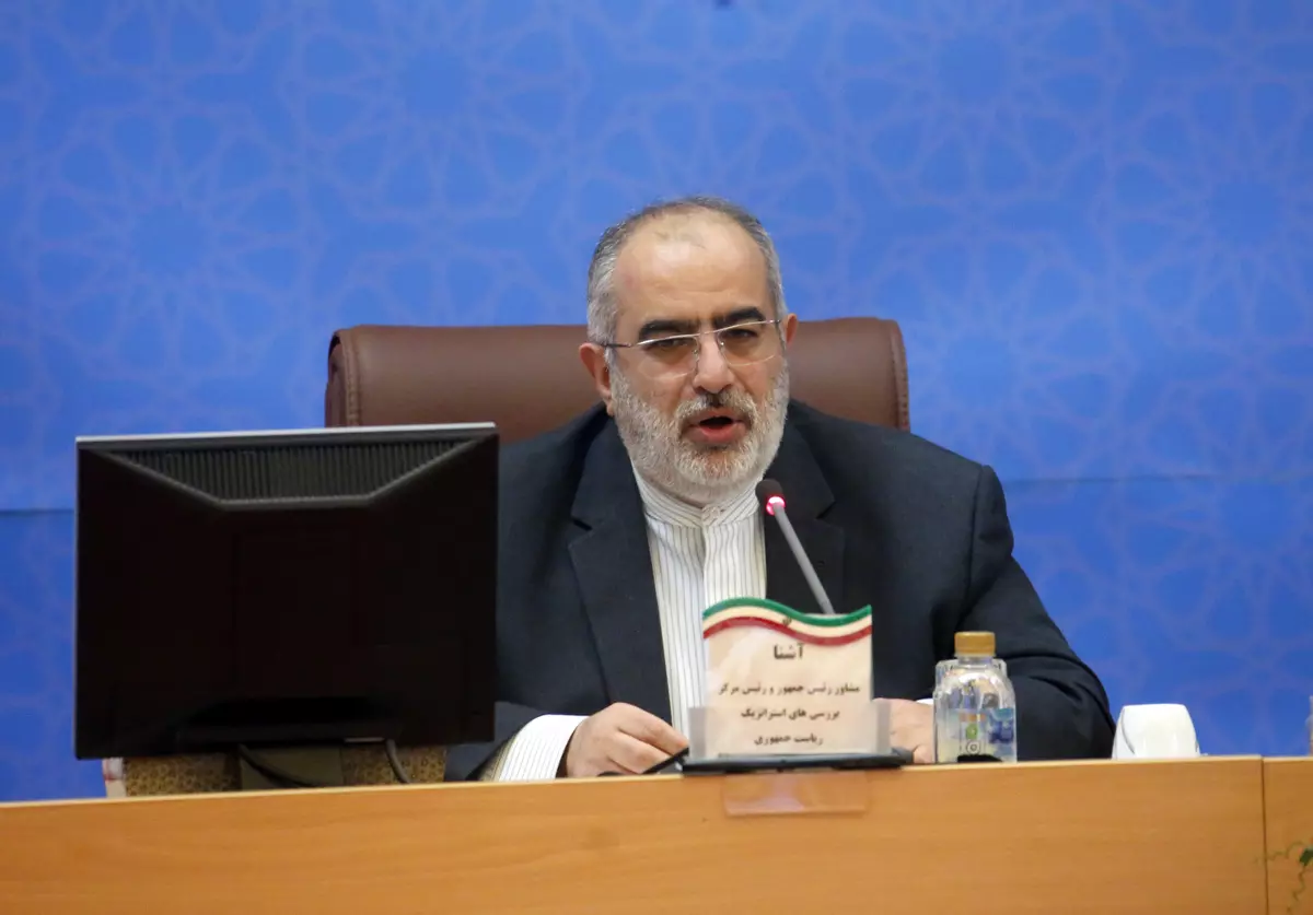 هشدار آشنا به مرددین؛ اگر خاکستری بمانید خاکستر می‌شوید