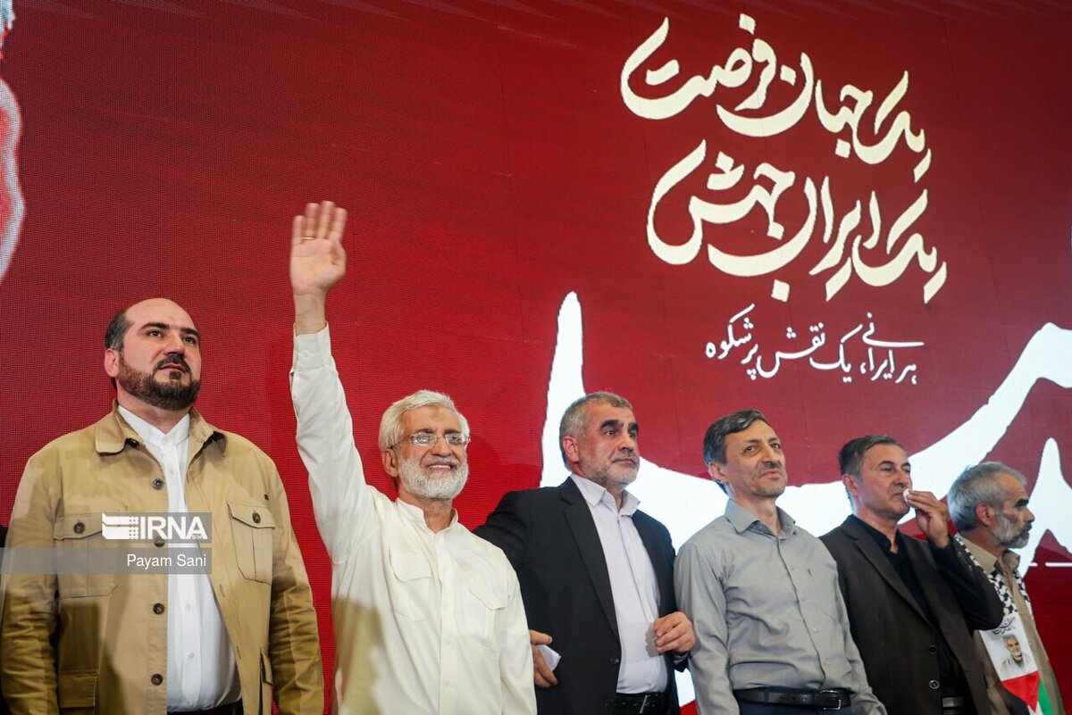 حضور منصوری در همایش دهیاران، استفاده زاکانی از هلیکوپتر برای سفر تبلیغاتی و...؛ چه کسی پاسخگوست؟