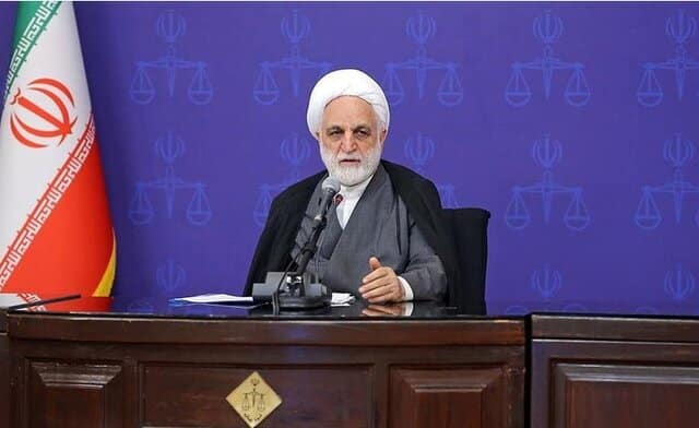 صیانت از اعضای جامعه به ویژه نخبگان یک اصل اساسی است