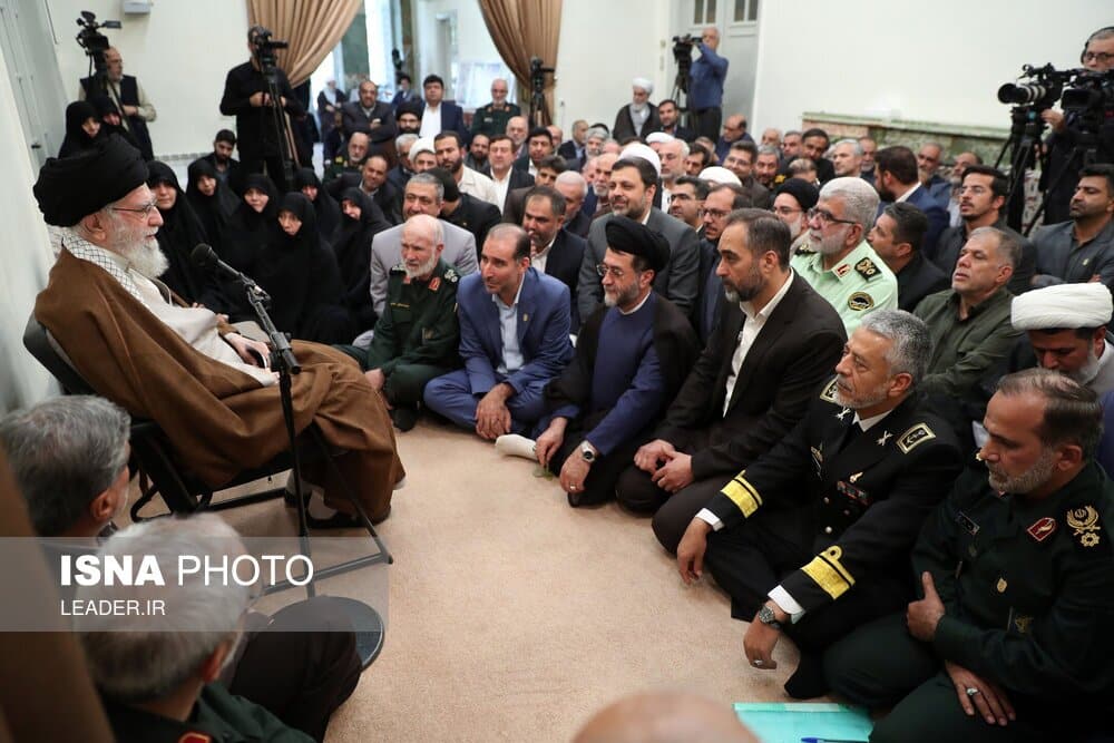 متن بیانات رهبر انقلاب در دیدار دست‌اندرکاران برگزاری کنگره شهدای استان فارس