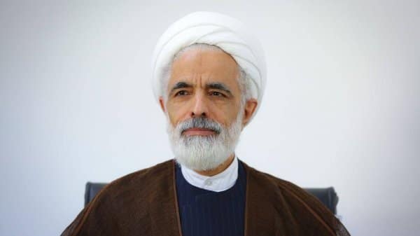 انصاری: بخشی از قانون عفاف و حجاب باید اصلاح شود/ سیاست‌های فیلترینگ فعلی فقط زندگی را برای مردم سخت کرده است/ دوتابعیتی‌ها برای کشور فرصت هستند