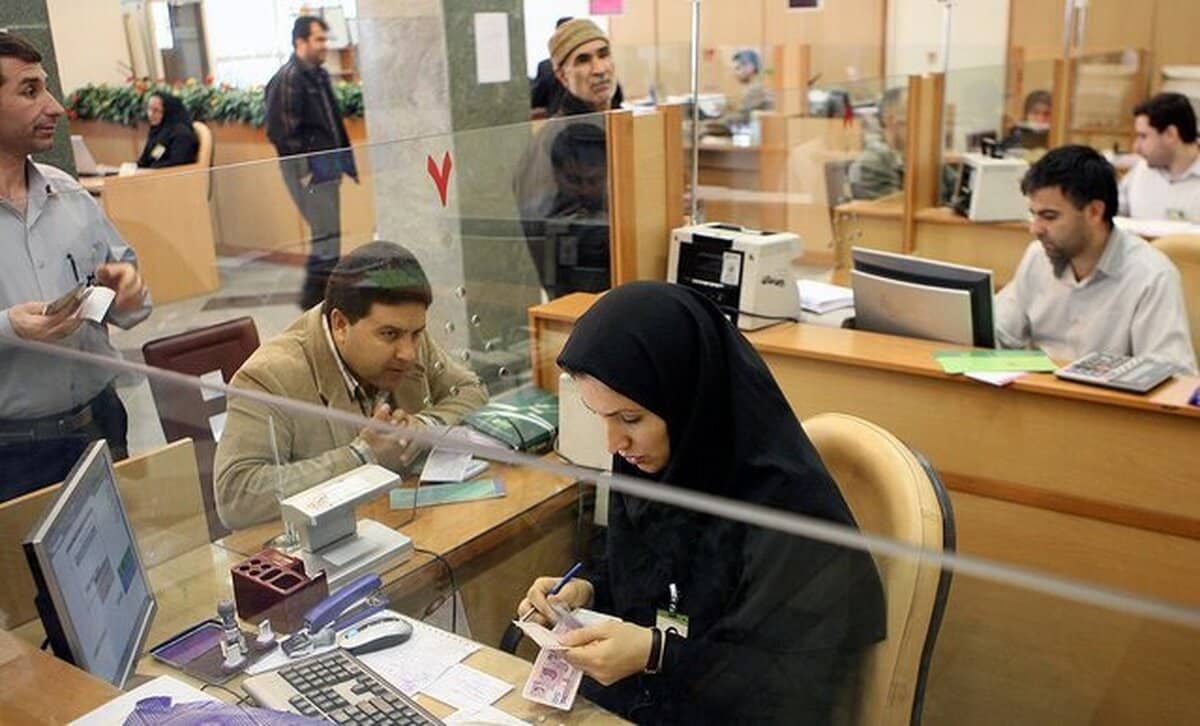 چهارشنبه و پنجشنبه بانک‌ها و بورس تعطیل نیستند