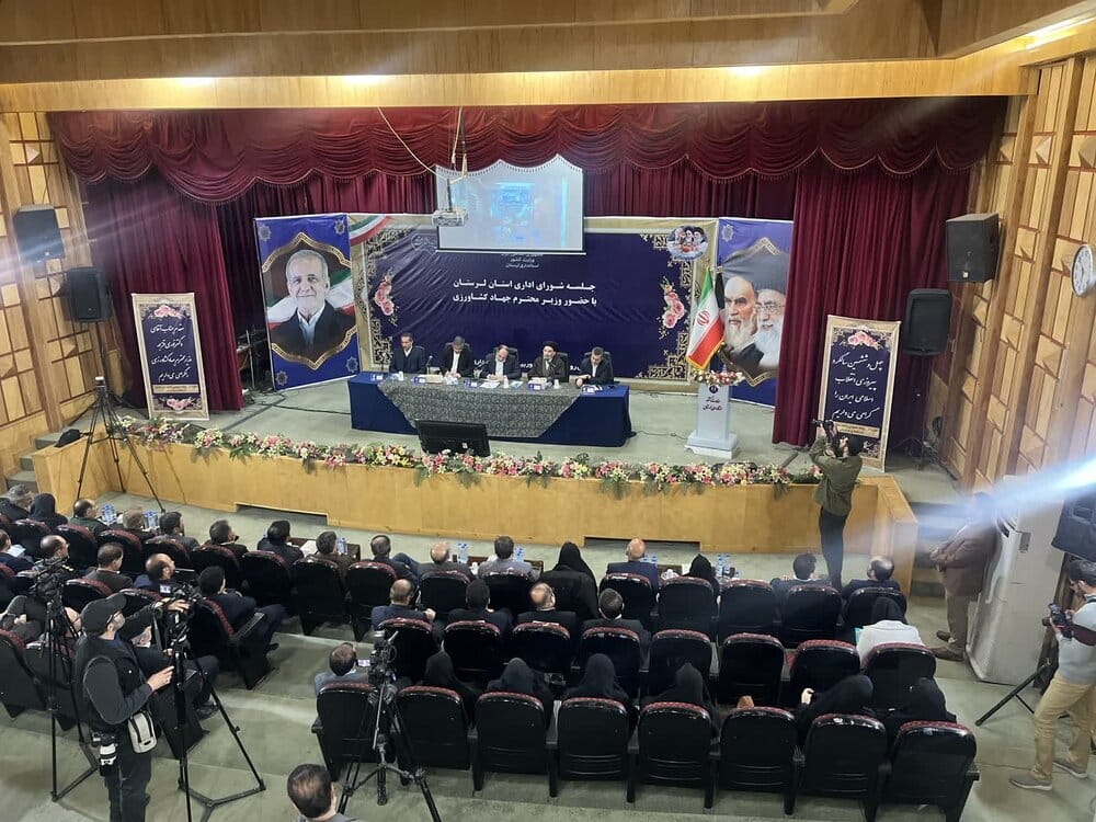 دیو بیکاری باید در لرستان از بین رود