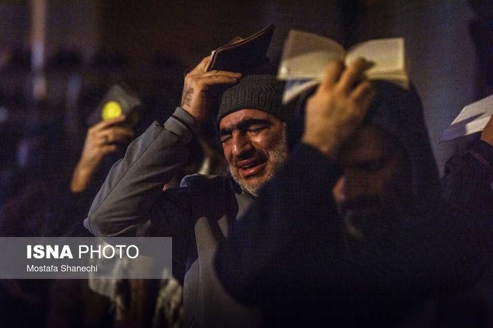 ایسنا - لیالی قدر؛ شب بیست و یکم ماه مبارک رمضان در امامزاده شاهزاده حسین(ع)