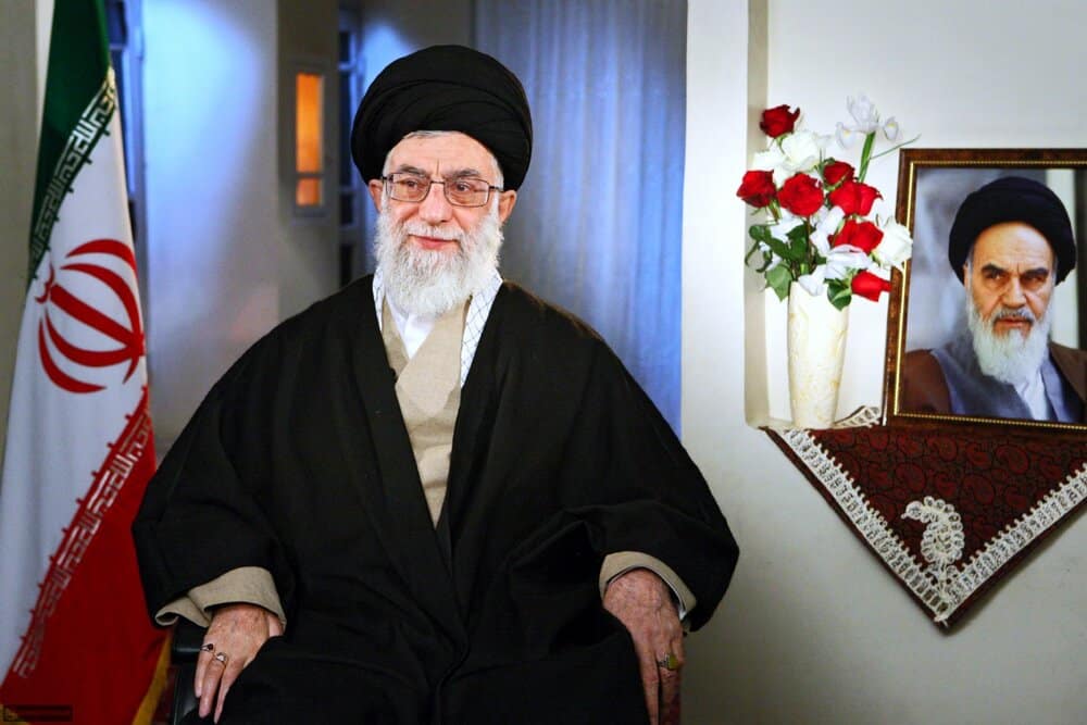 بازخوانی پیام‌های نوروزی رهبر انقلاب از ۱۳۶۹ تا ۱۴۰۴