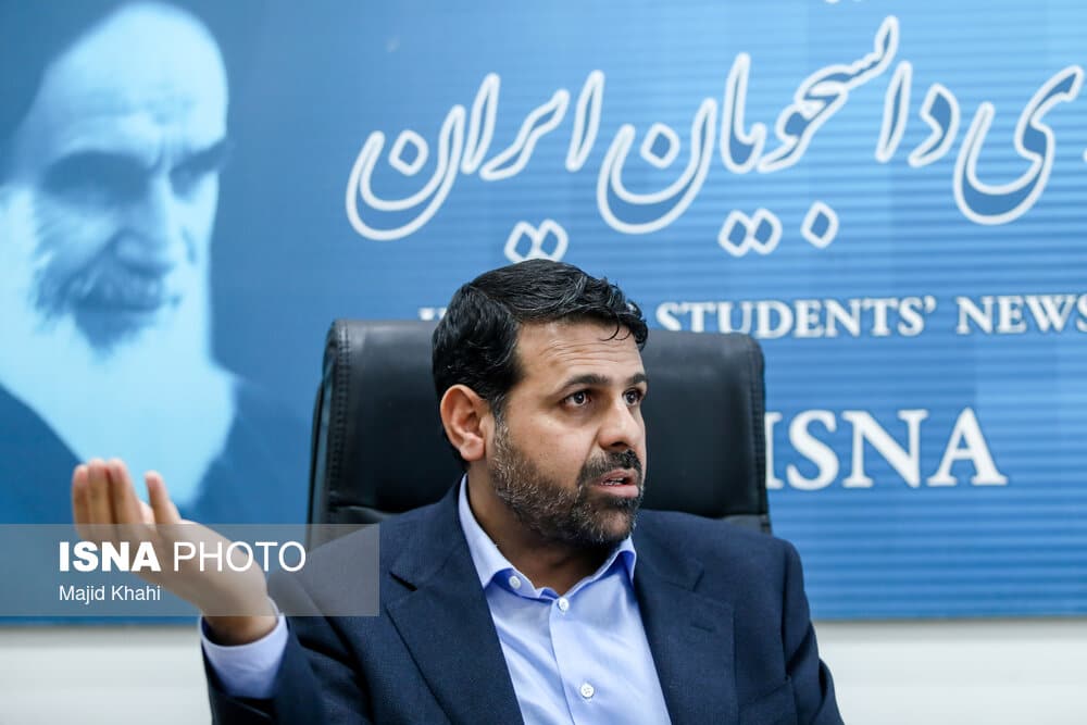 نادری: سرمایه‌گذاری در تولید وابستگی به درآمدهای نفتی را کاهش می‌دهد