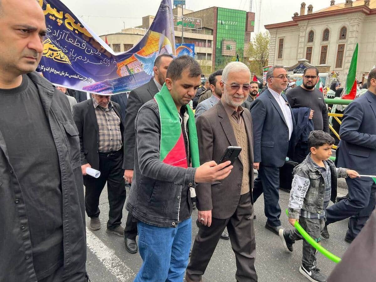 وزیر کشور در مراسم راهپیمایی روز قدس شرکت کرد