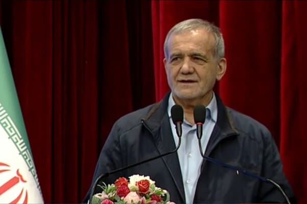 پزشکیان: پزشکیان: نخبه‌ای که به مملکتش فکر نکند به چه درد می‌خورد؟