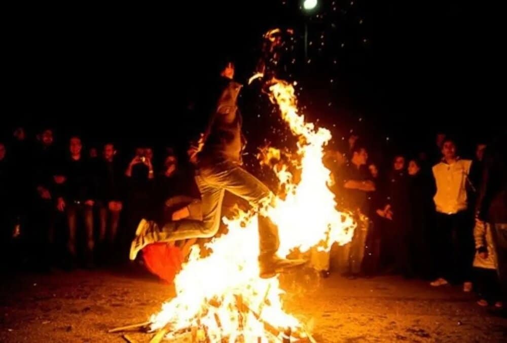 چهارشنبه‌سوری چرا به «جشن ناهنجار» با رفتارهای اعتراضی تبدیل شد؟