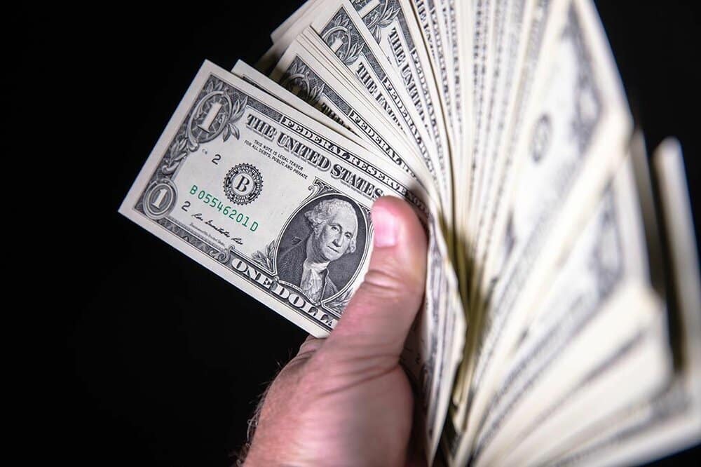 قیمت جدید دلار، یورو و سایر ارزها ۱۹ مهر ۱۴۰۴/ دلار اوج گرفت