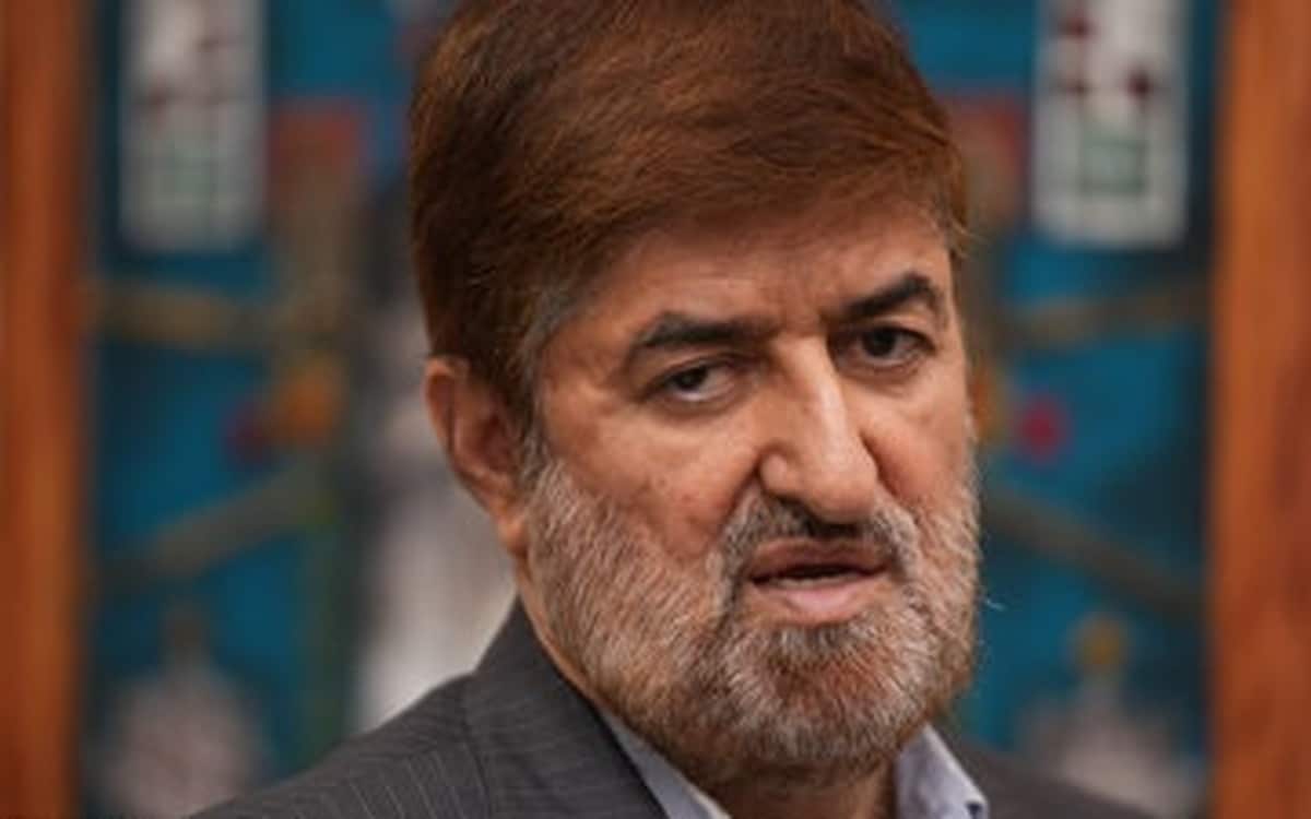 واکنش علی مطهری به ساخت مجسمه والرین