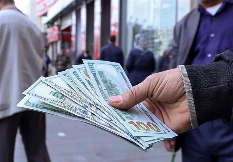 قیمت دلار، یورو و سایر ارزها امروز ۲۱ آبان/دلار دو هزار تومان دیگر گران شد