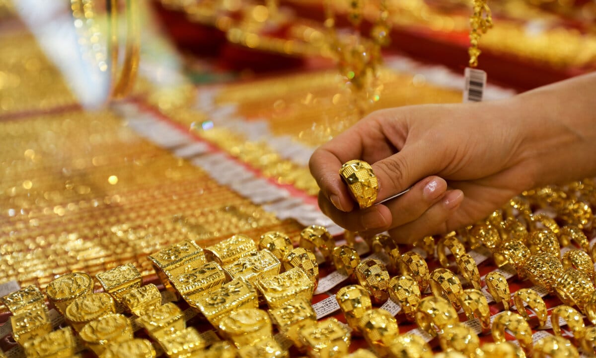 قیمت طلا پرواز کرد/ قیمت جدید طلای جهانی امروز ۷ آذرماه ۱۴۰۴