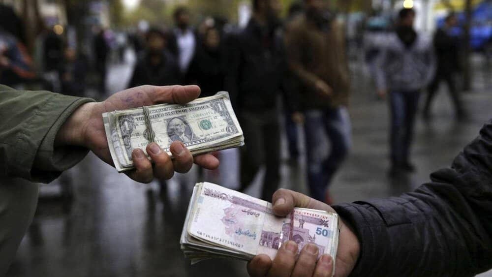 قیمت دلار، یورو و سایر ارزها امروز ۱۲آبان/ دلار یک کانال دیگر سقوط کرد