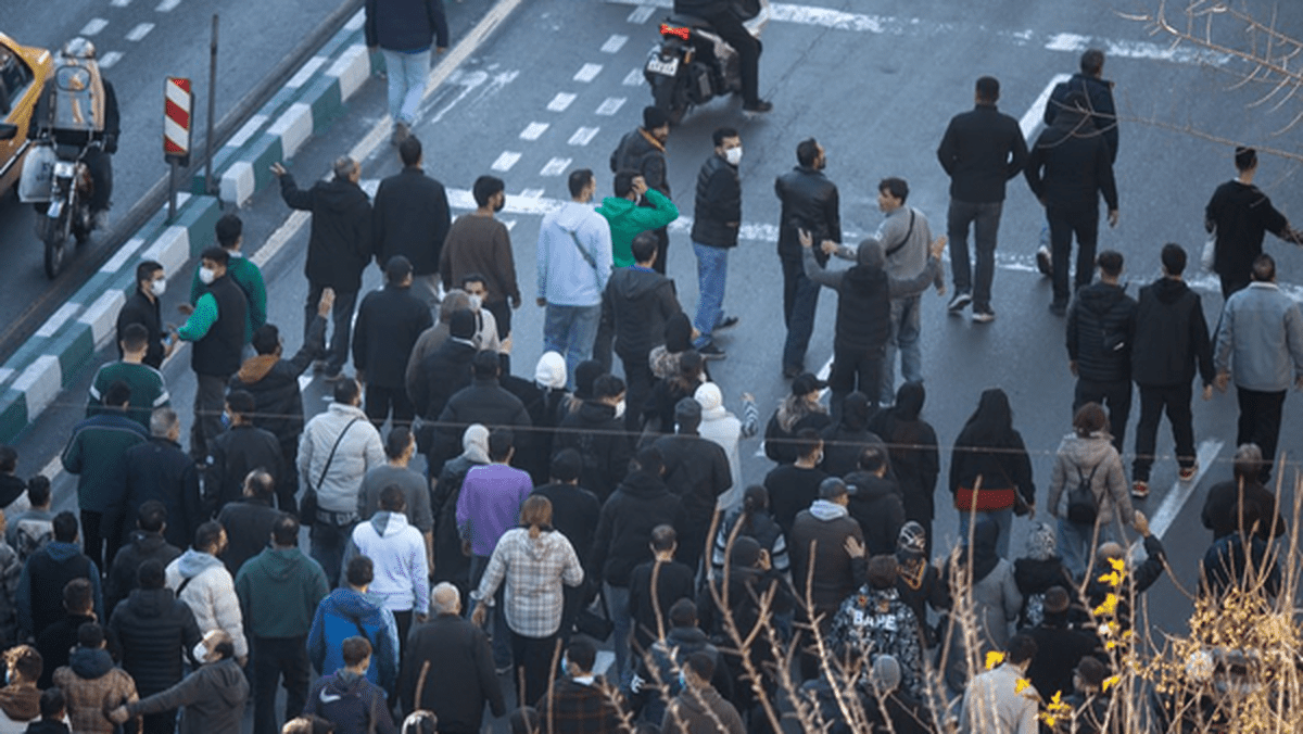 اعتراض  به گرانی؛ امروز در خیابان ها چه خبر بود؟ + عکس