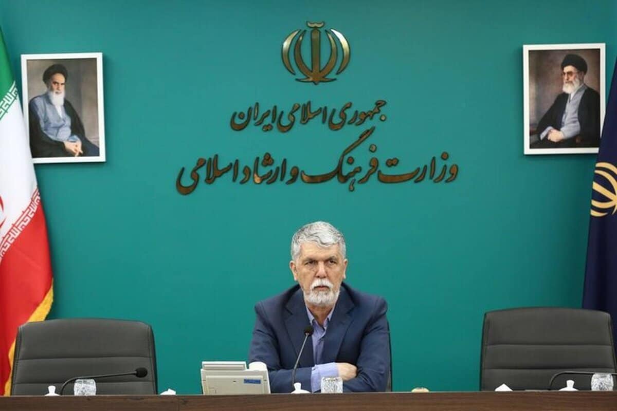 وزیر ارشاد: تئاتر تعطیل شدنی نیست