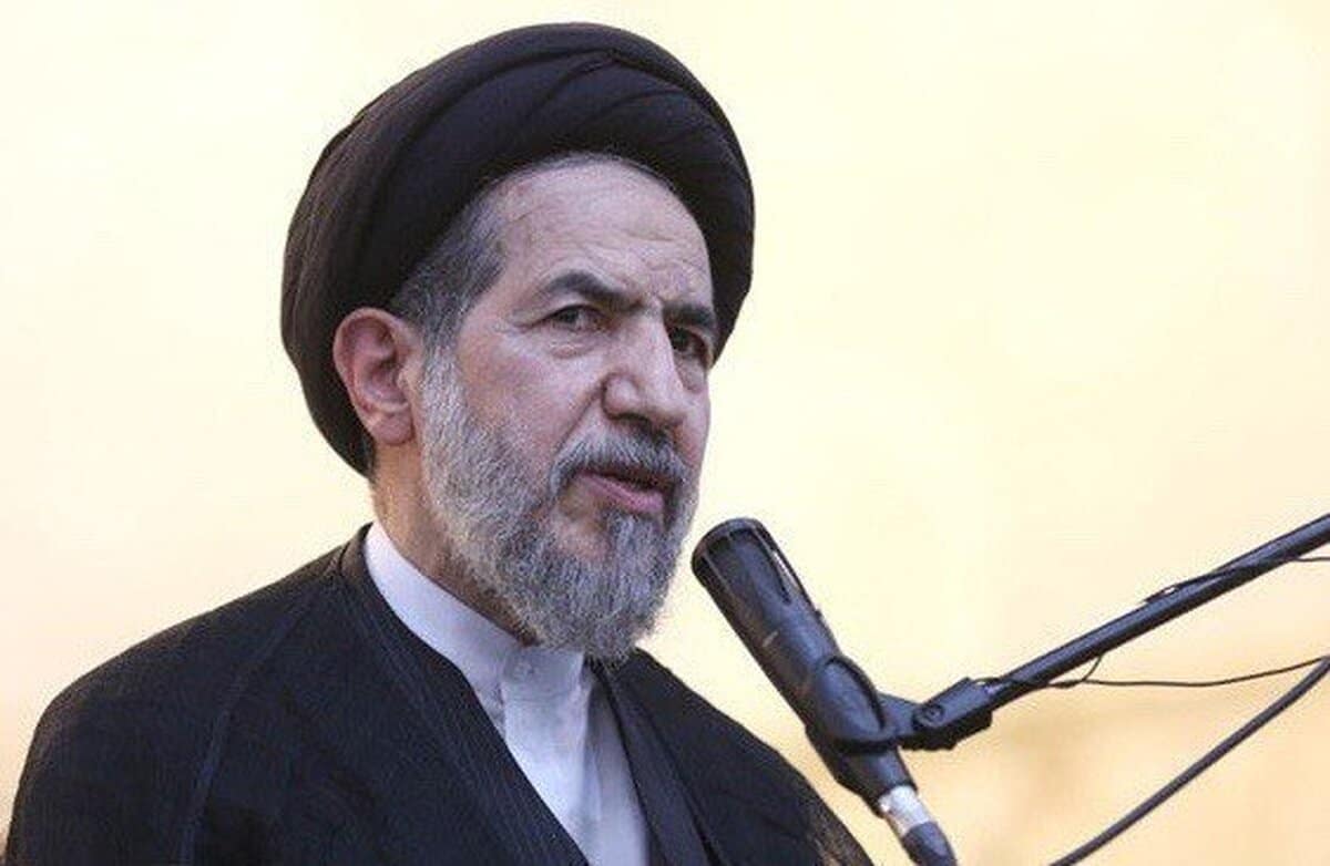 امام جمعه موقت تهران :صهیونیست‌ها  به طور جدی مانع تعرض به ایران هستند