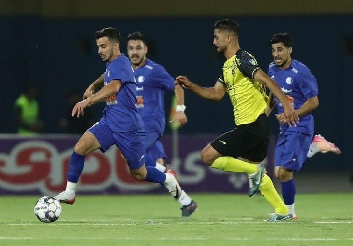 سپاهان با شکست استقلال خوزستان به یک‌قدمی صدر رسید