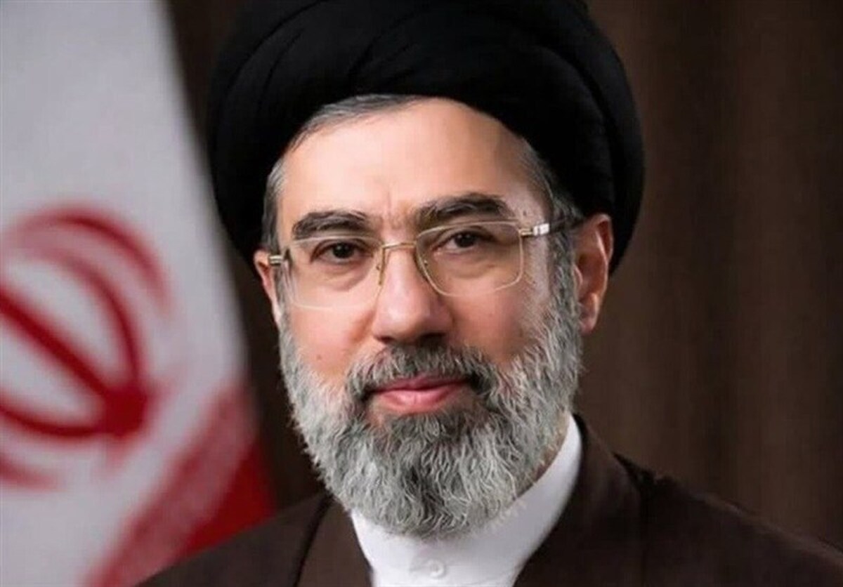 اولین پیام رهبر جدید انقلاب؛ از دشمن انتقام و غرامت خواهیم گرفت / هشدار به کشورهای منطقه