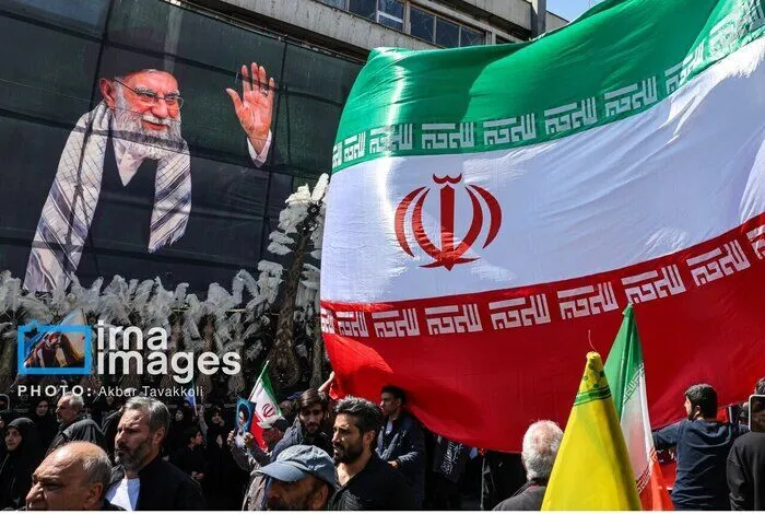 آیت الله خامنه ای