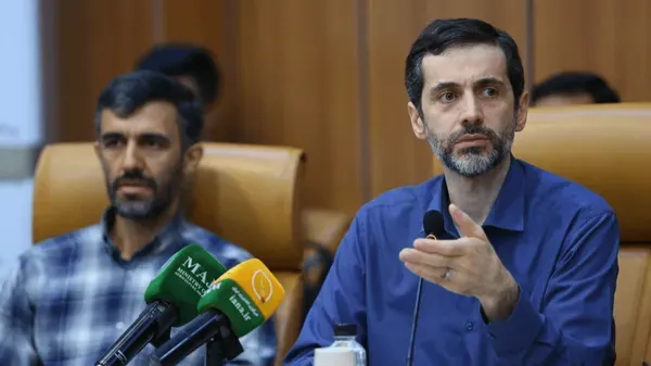 یوسف پزشکیان