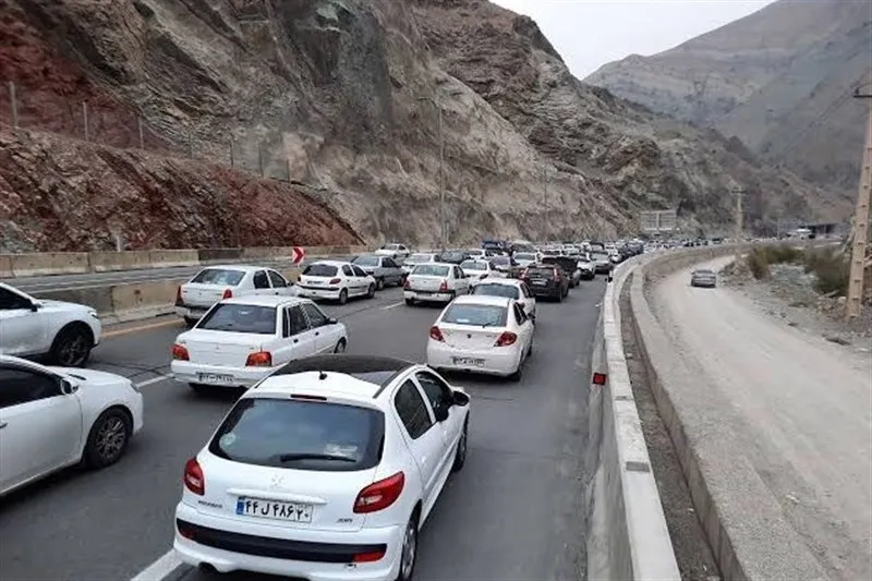 ترافیک سنگین در محور‌های چالوس، هراز و آزادراه قزوین-کرج-تهران