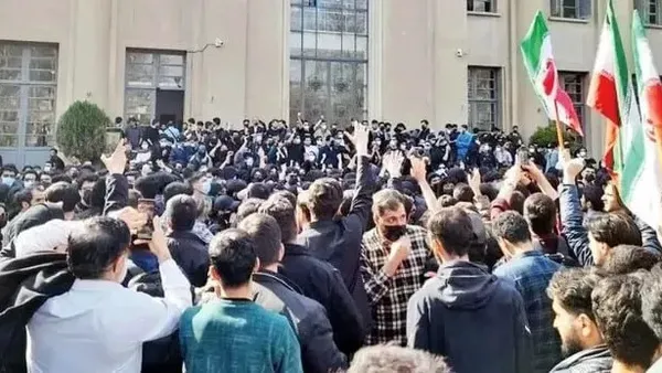 اعتراض دانشجویان