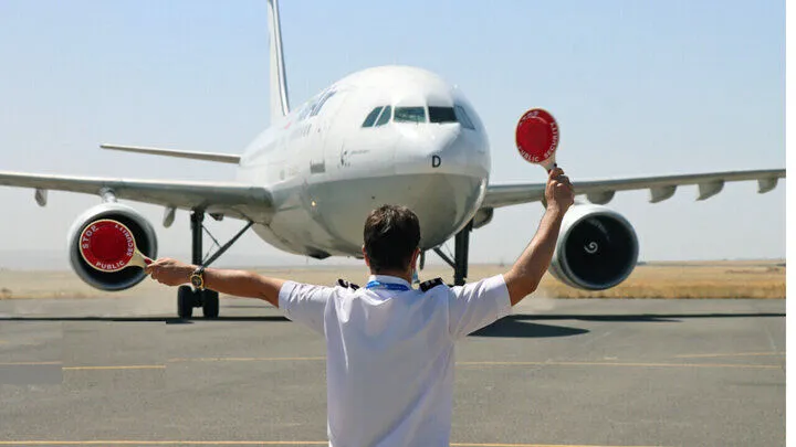 فرودگاه